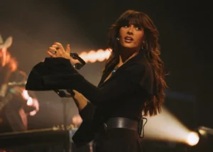 Ella Langley performing at The Greek Theatre in Los Angeles during the Dandelion Tour