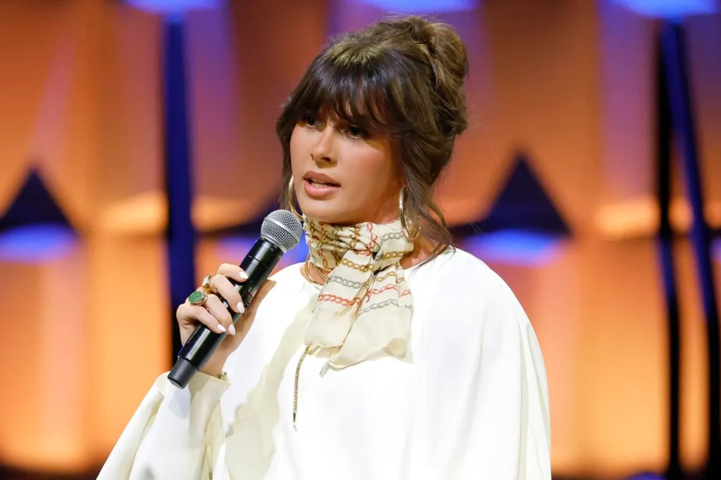 Ella Langley top the Billboard chart