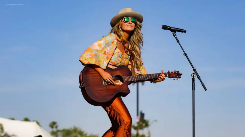 Lainey Wilson Stagecoach