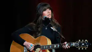 ella-langley-dendlion-tour-