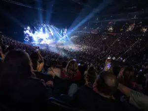 Best seats at an Ella Langley concert, venue seating guide